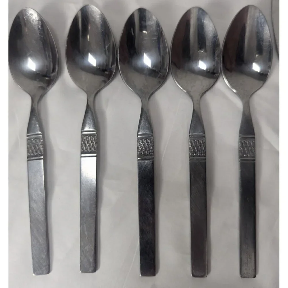 International Stainless Flatware Taiwan Square Tip Mid-Century Modern 10pc Set